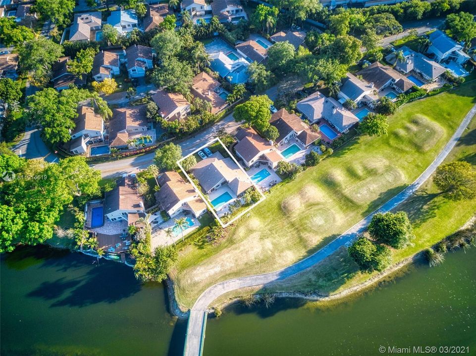 Recently Sold: $505,000 (3 beds, 2 baths, 1695 Square Feet)