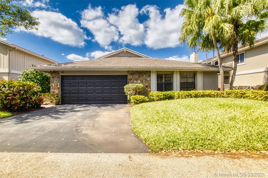 Recently Sold: $505,000 (3 beds, 2 baths, 1695 Square Feet)