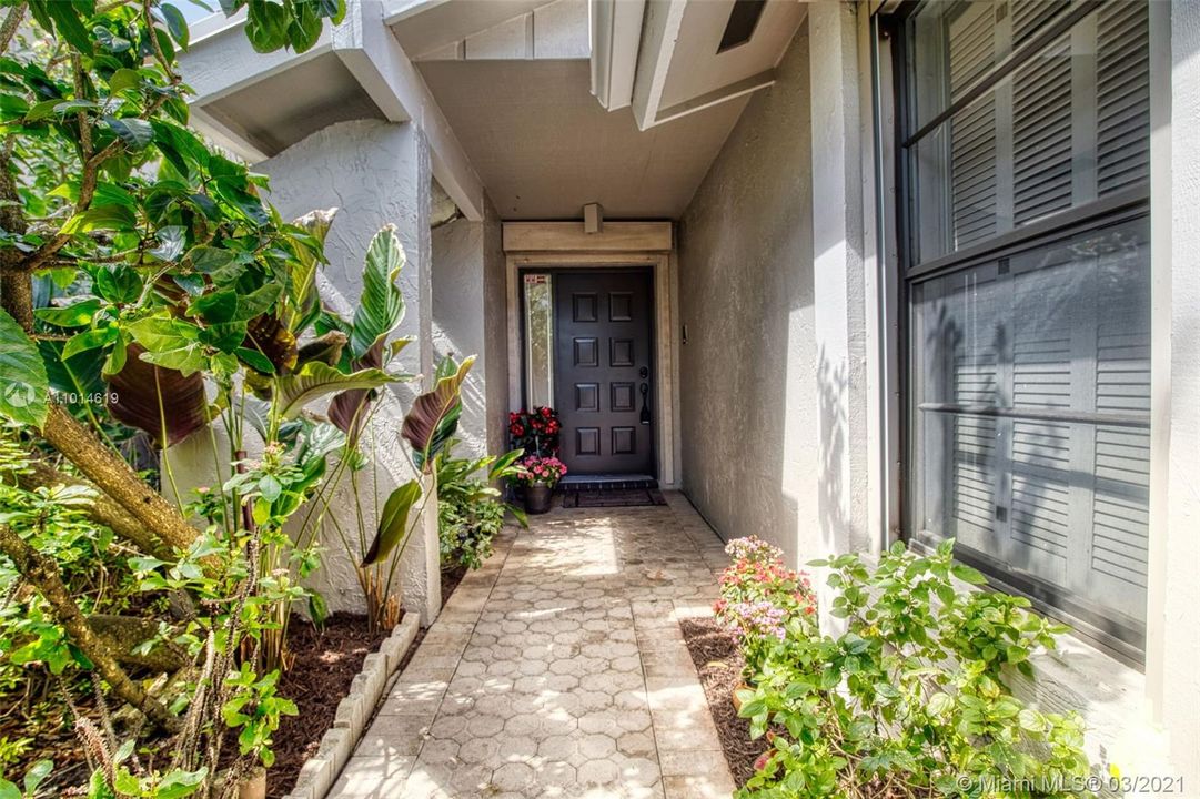 Recently Sold: $505,000 (3 beds, 2 baths, 1695 Square Feet)