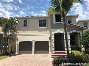 Recently Sold: $1,095,000 (5 beds, 4 baths, 2949 Square Feet)