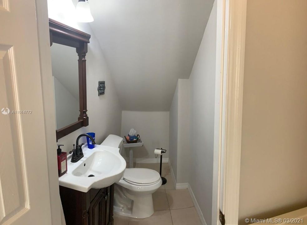 Recently Sold: $549,000 (4 beds, 3 baths, 2901 Square Feet)