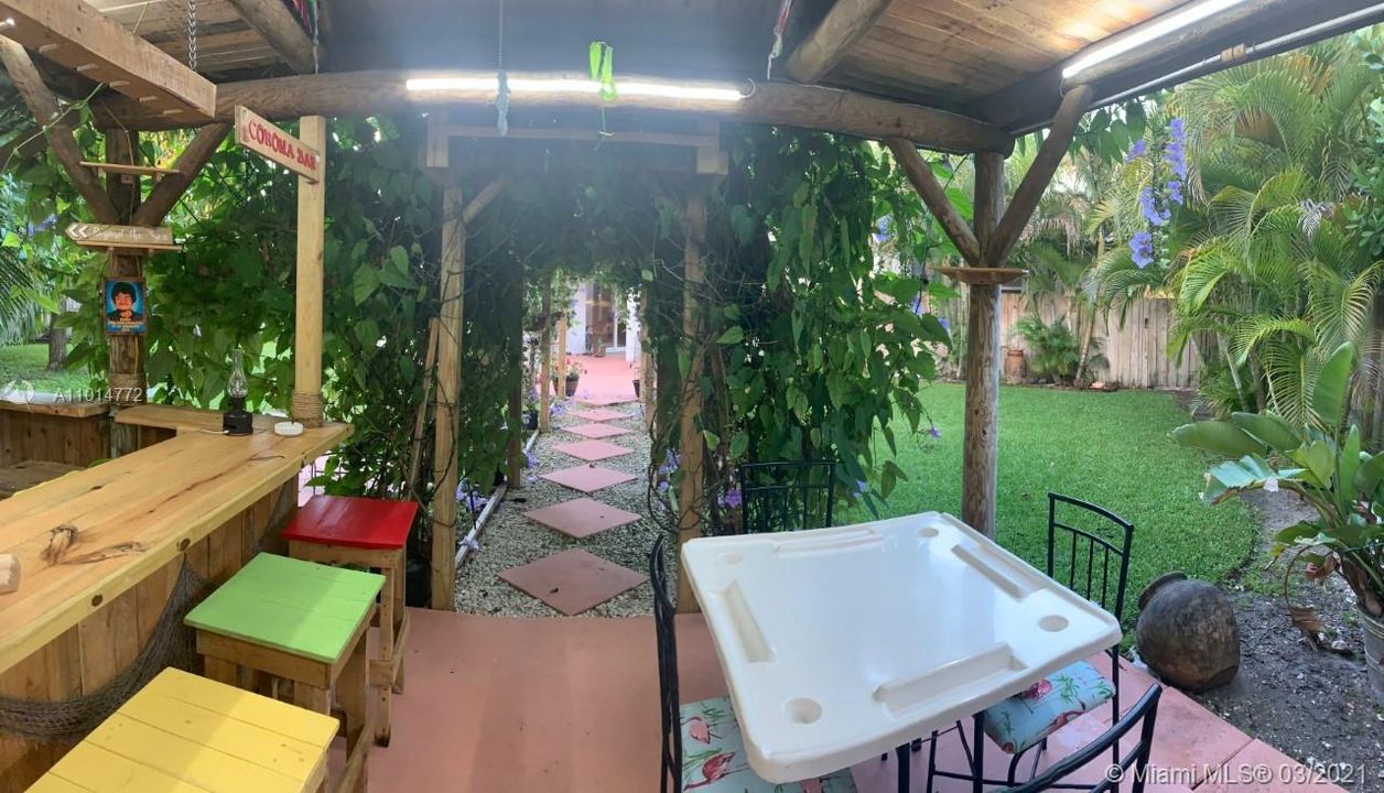 Recently Sold: $549,000 (4 beds, 3 baths, 2901 Square Feet)