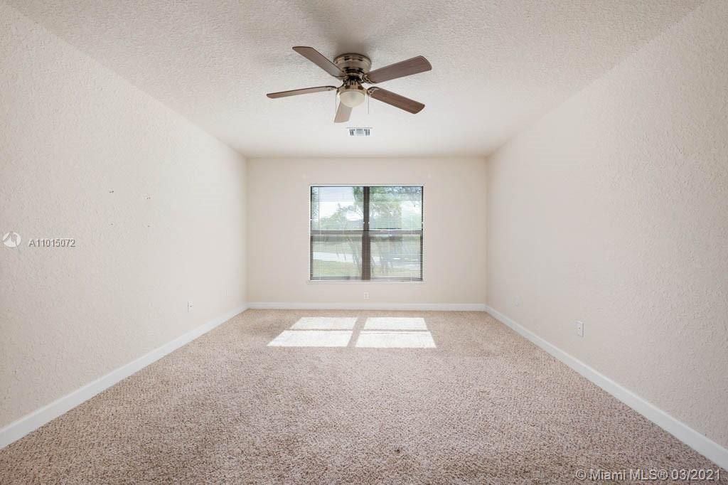 Recently Sold: $115,000 (3 beds, 2 baths, 1451 Square Feet)