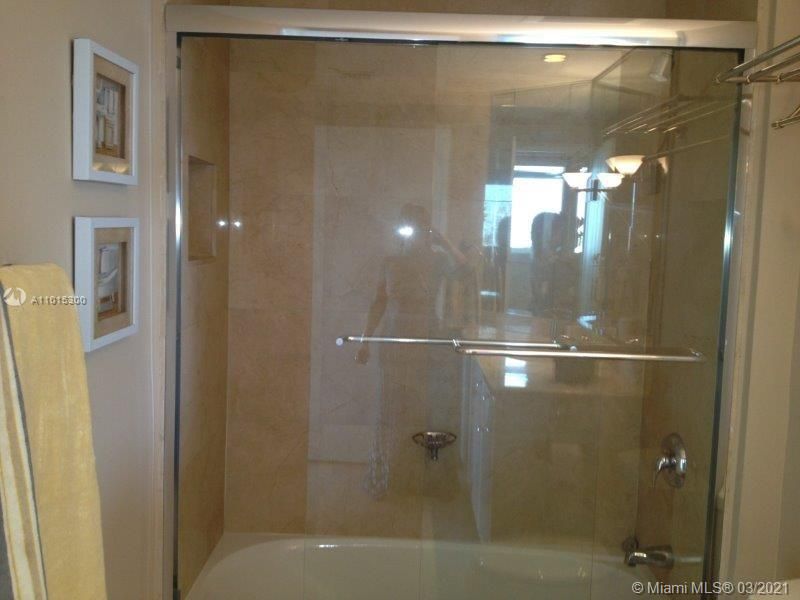 最近租的: $4,000 (2 贝兹, 2 浴室, 1425 平方英尺)