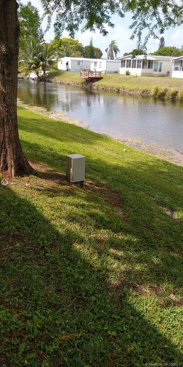 最近售出: $190,000 (2 贝兹, 2 浴室, 1190 平方英尺)