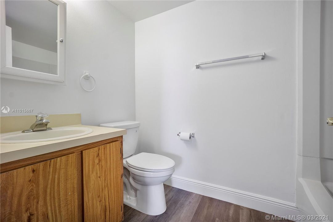 Recently Sold: $99,888 (1 beds, 1 baths, 619 Square Feet)