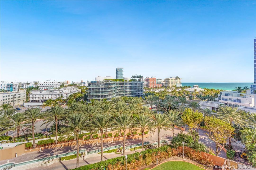 Recently Sold: $1,499,000 (2 beds, 2 baths, 1559 Square Feet)
