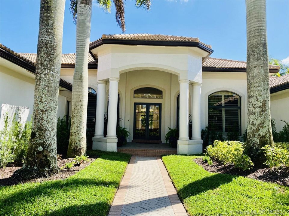 Recently Sold: $1,679,000 (5 beds, 4 baths, 4377 Square Feet)