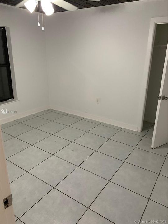 Vendido Recientemente: $109,000 (3 camas, 1 baños, 1116 Pies cuadrados)