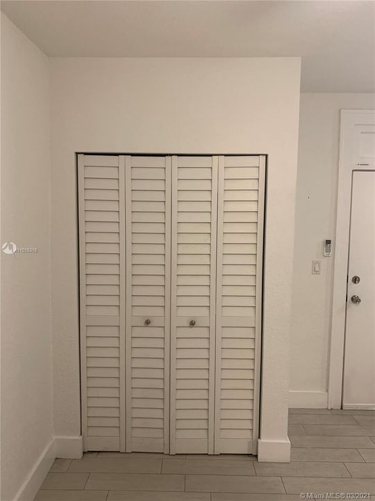 Недавно арендовано: $950 (0 спален, 1 ванн, 250 Квадратных фут)