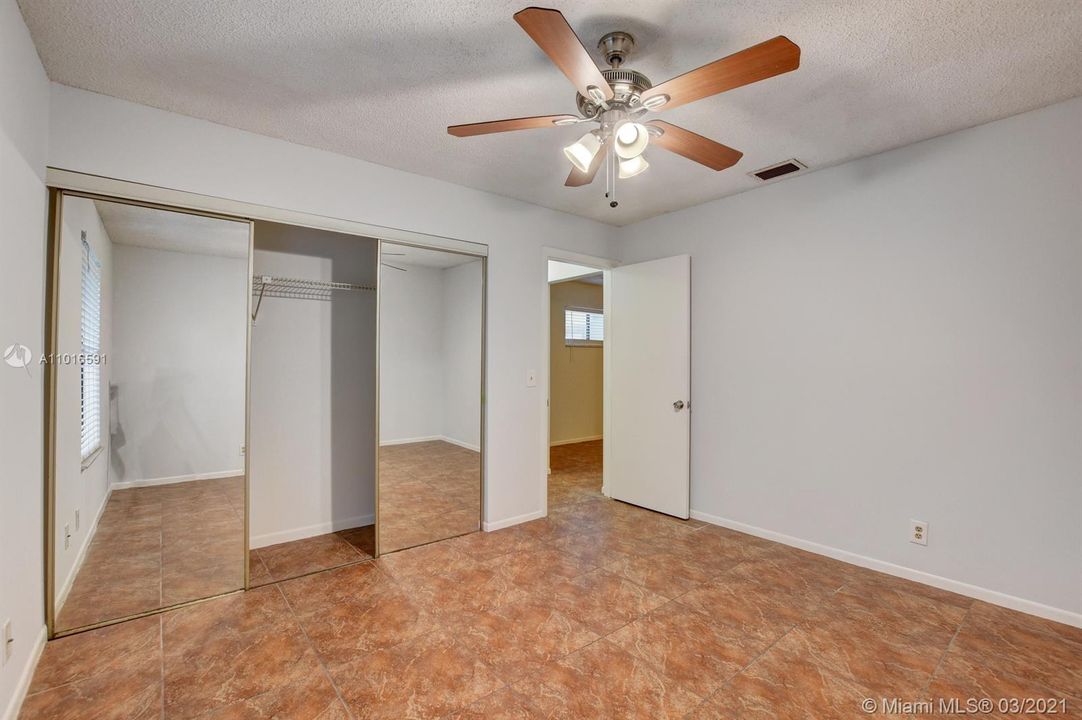 Recently Rented: $1,475 (2 beds, 2 baths, 953 Square Feet)