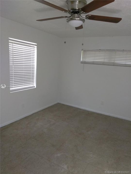 Recientemente alquilado: $800 (0 camas, 1 baños, 180 Pies cuadrados)