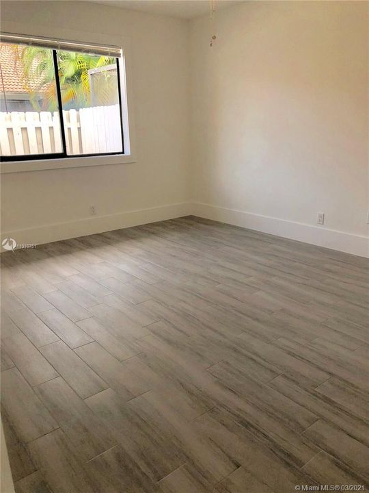 Recently Rented: $1,800 (2 beds, 2 baths, 1085 Square Feet)