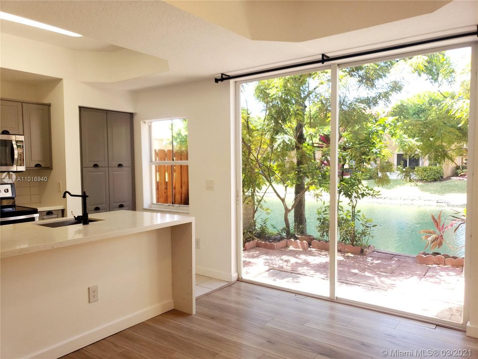 Recently Rented: $2,500 (3 beds, 3 baths, 1382 Square Feet)