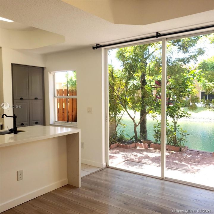 Recently Rented: $2,500 (3 beds, 3 baths, 1382 Square Feet)