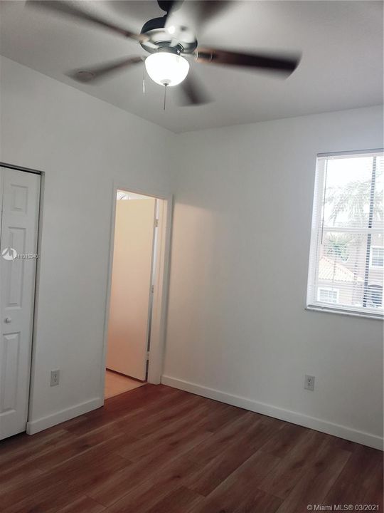 Recently Rented: $2,500 (3 beds, 3 baths, 1382 Square Feet)