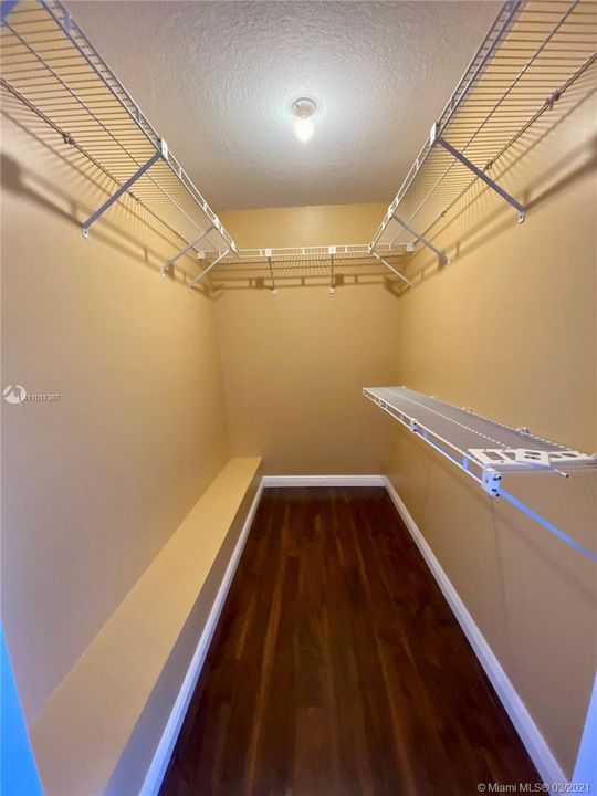 Recently Rented: $1,950 (2 beds, 2 baths, 1264 Square Feet)