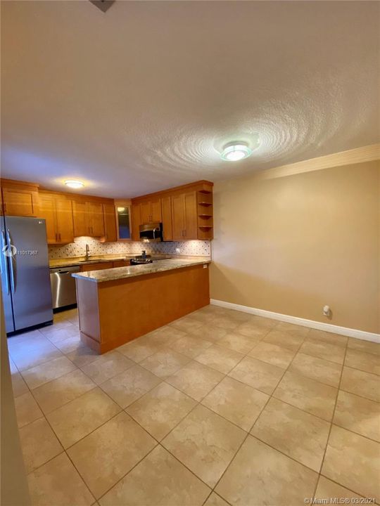 Recently Rented: $1,950 (2 beds, 2 baths, 1264 Square Feet)