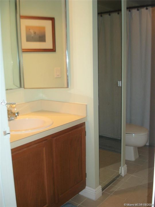 Recently Rented: $1,950 (2 beds, 2 baths, 1264 Square Feet)