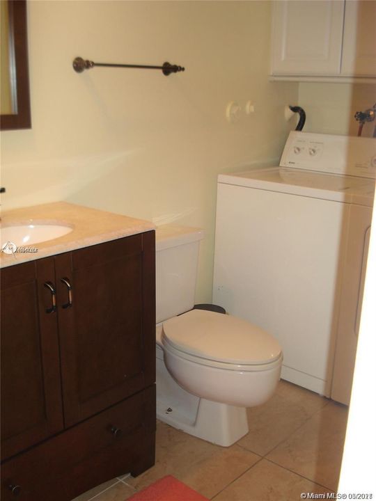 Recently Rented: $1,950 (2 beds, 2 baths, 1264 Square Feet)