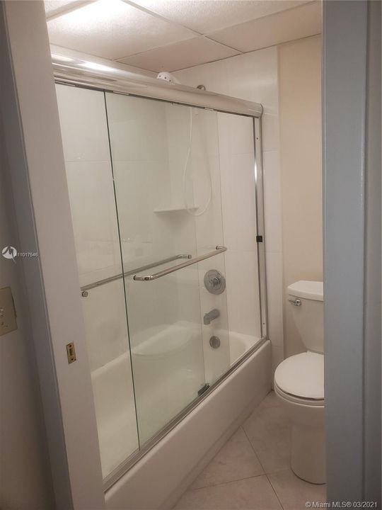 最近租的: $1,150 (1 贝兹, 1 浴室, 760 平方英尺)