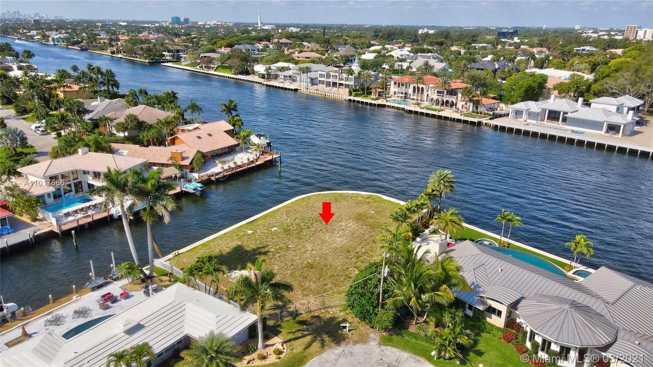 Recently Sold: $2,750,000 (0.33 acres)