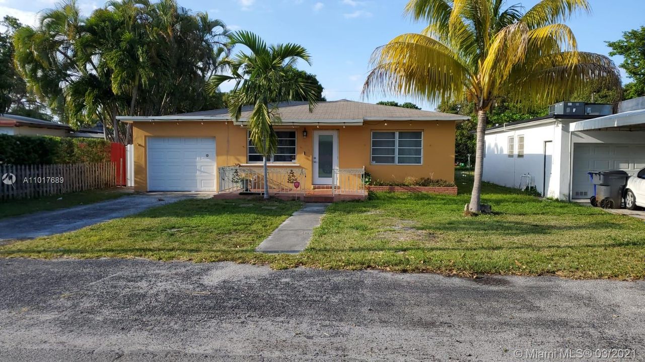 Recently Sold: $340,000 (2 beds, 1 baths, 1016 Square Feet)