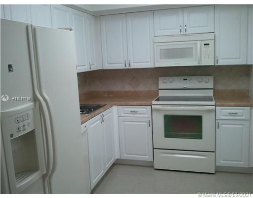 Recently Rented: $1,900 (2 beds, 2 baths, 1134 Square Feet)