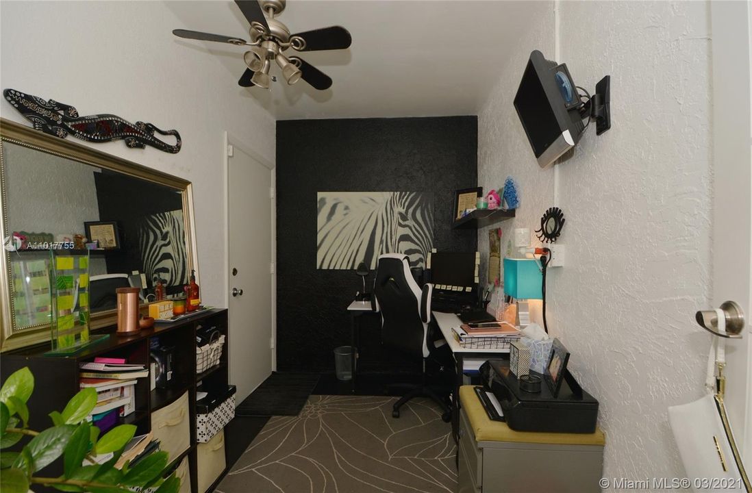 Recently Sold: $279,999 (2 beds, 2 baths, 1250 Square Feet)