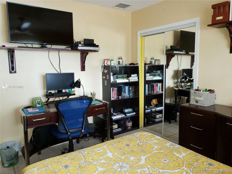 Recently Rented: $3,200 (4 beds, 3 baths, 2175 Square Feet)