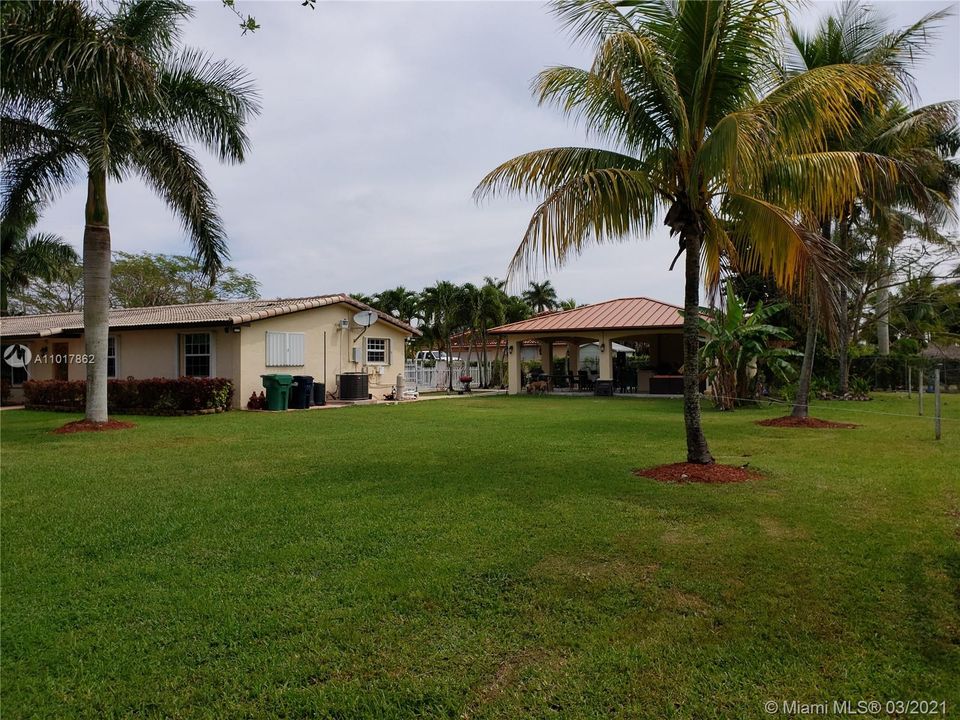 Recently Rented: $3,200 (4 beds, 3 baths, 2175 Square Feet)