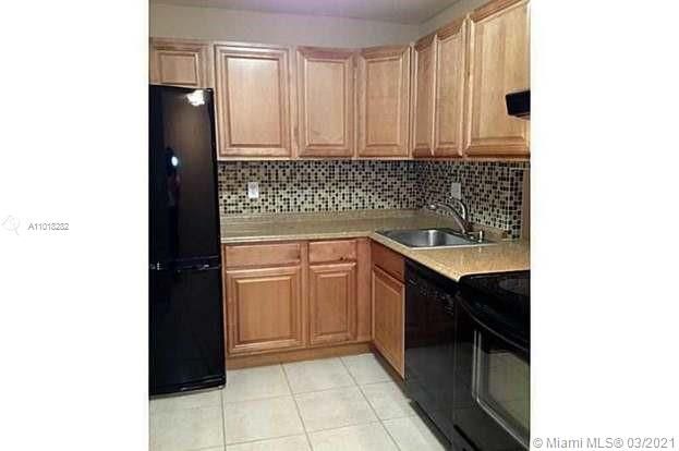 Recently Rented: $900 (1 beds, 1 baths, 870 Square Feet)