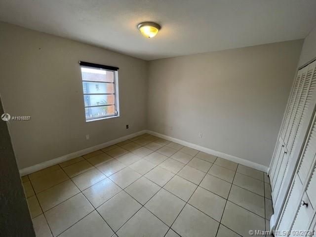 Recently Rented: $1,500 (3 beds, 2 baths, 1024 Square Feet)