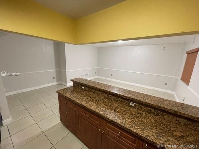 Recently Rented: $1,500 (3 beds, 2 baths, 1024 Square Feet)