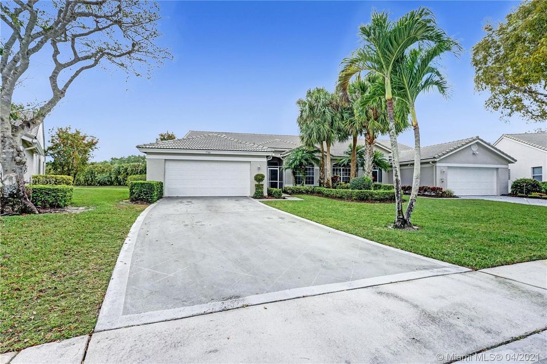 最近售出: $180,000 (3 贝兹, 2 浴室, 1820 平方英尺)