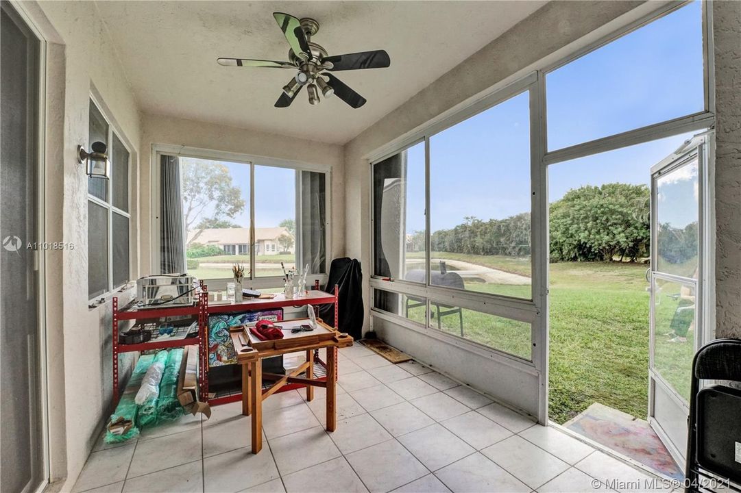 最近售出: $180,000 (3 贝兹, 2 浴室, 1820 平方英尺)