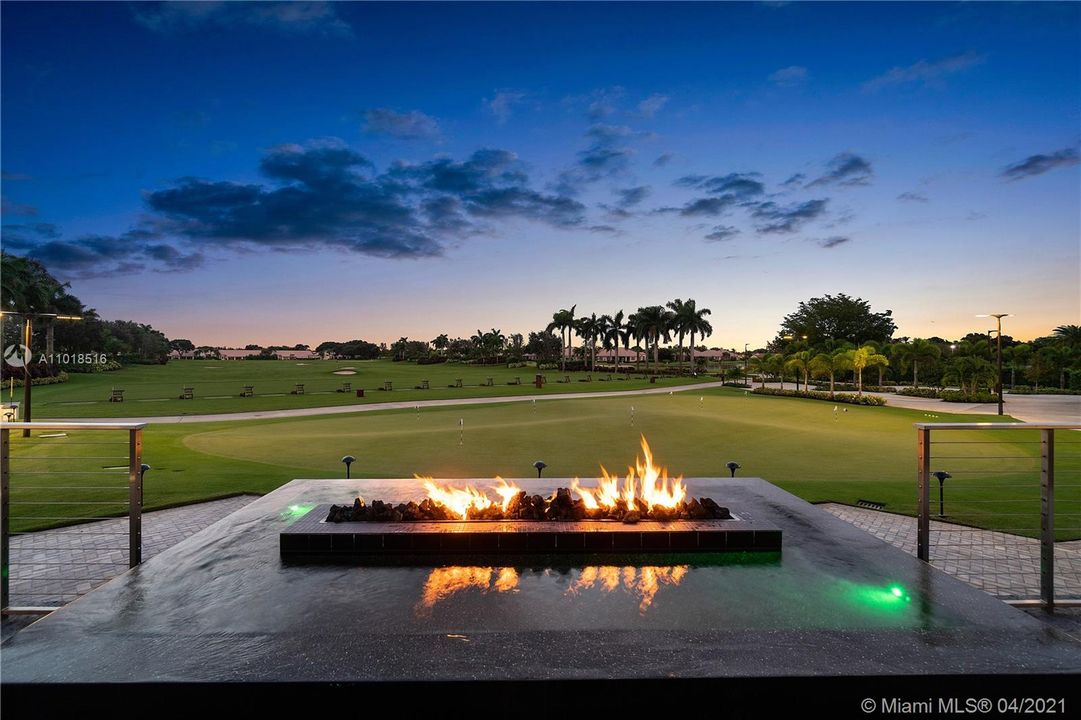 最近售出: $180,000 (3 贝兹, 2 浴室, 1820 平方英尺)