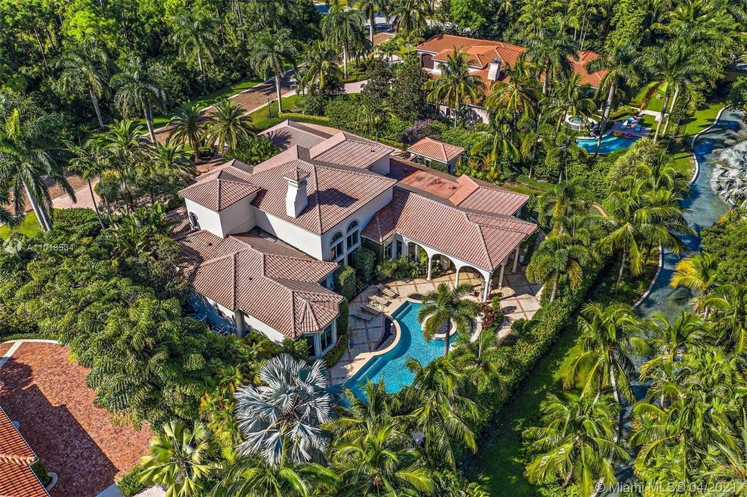 Recently Sold: $4,125,000 (7 beds, 8 baths, 7309 Square Feet)