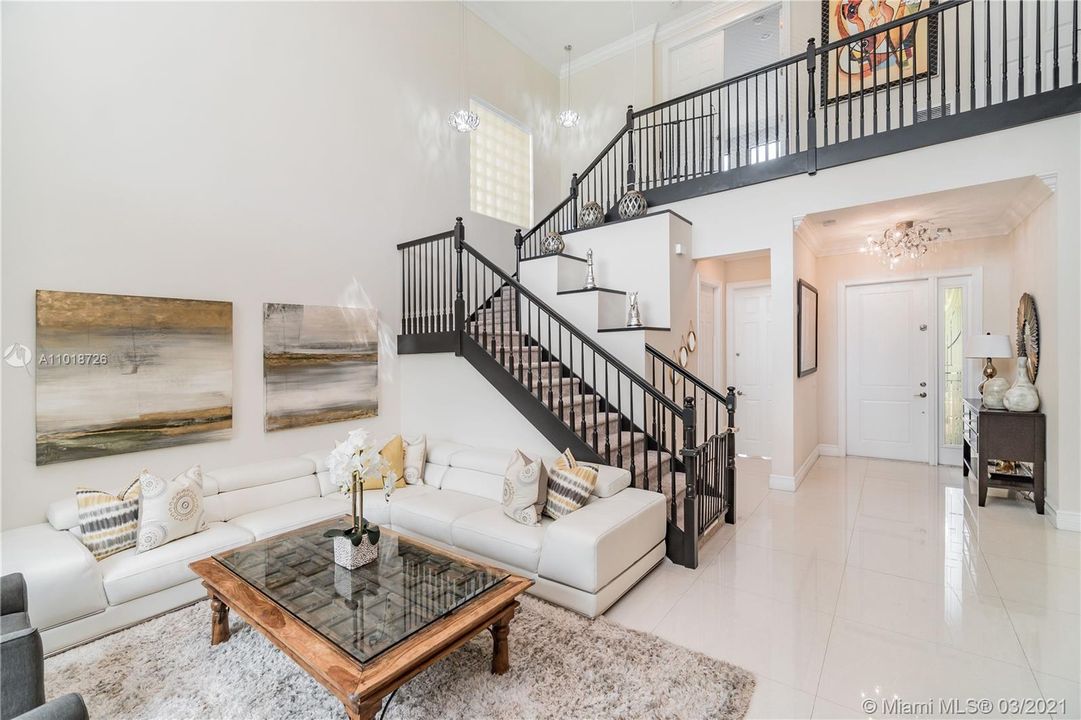 Recently Sold: $1,190,000 (5 beds, 4 baths, 3537 Square Feet)