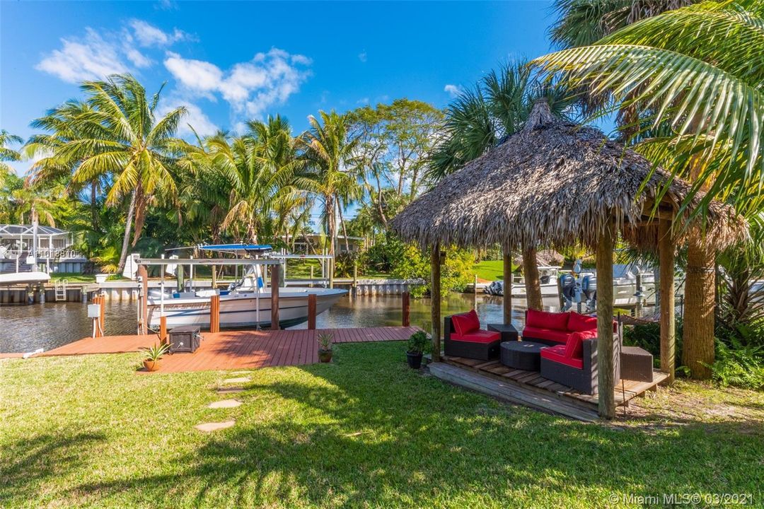 Vendido Recientemente: $849,000 (3 camas, 2 baños, 2018 Pies cuadrados)