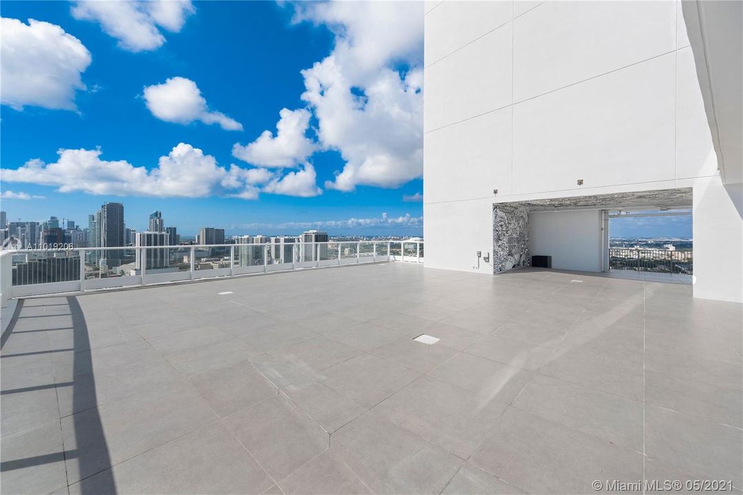 2020 N Bayshore PH3807 - Terrace w. views of Downtown Miami and Beyond