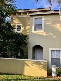 Recently Rented: $2,200 (3 beds, 3 baths, 1548 Square Feet)