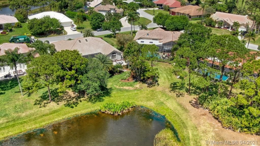 Recently Sold: $569,000 (4 beds, 3 baths, 2612 Square Feet)