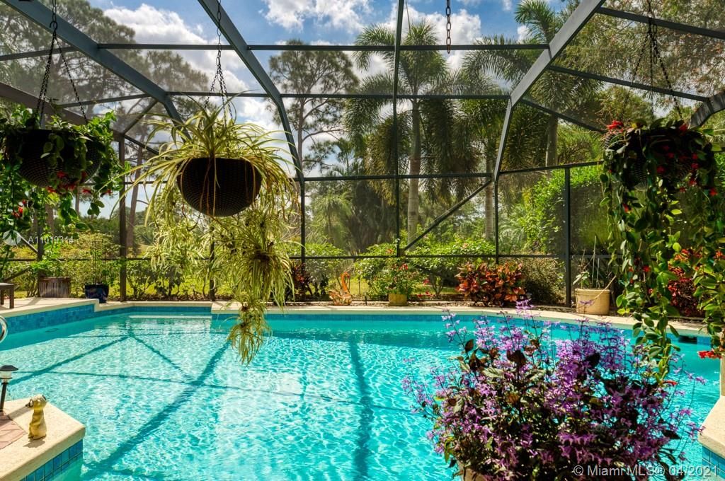 Recently Sold: $569,000 (4 beds, 3 baths, 2612 Square Feet)