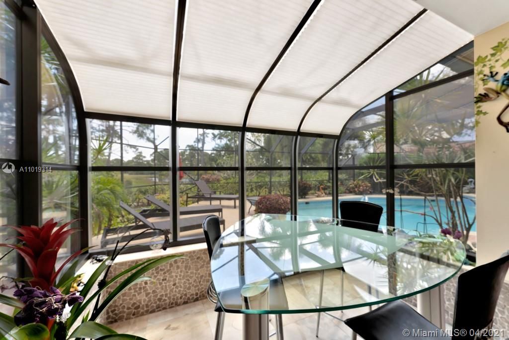 Recently Sold: $569,000 (4 beds, 3 baths, 2612 Square Feet)