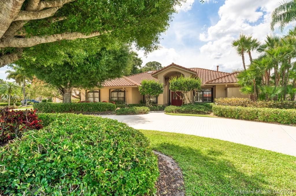 Recently Sold: $569,000 (4 beds, 3 baths, 2612 Square Feet)