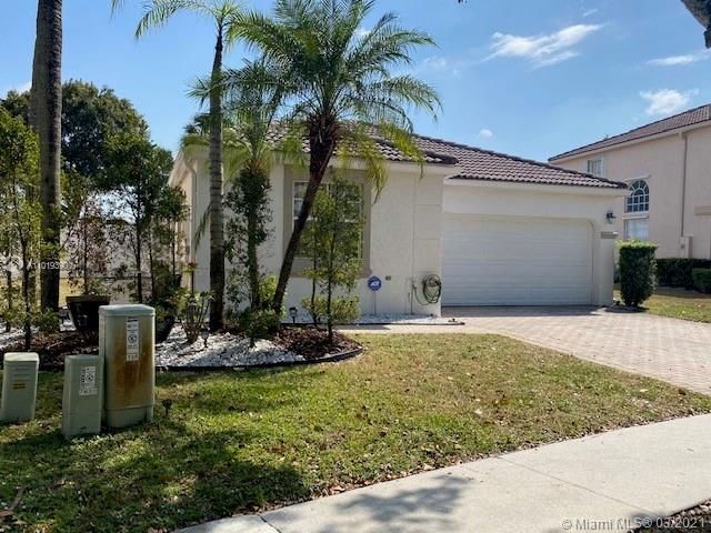 Recently Sold: $359,500 (4 beds, 2 baths, 1577 Square Feet)