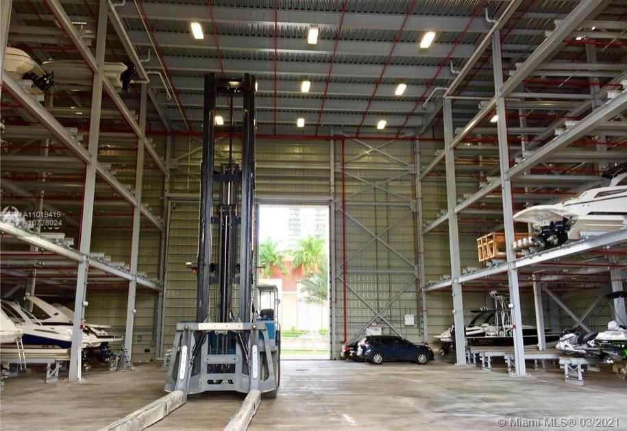 最近售出: $129,990 (0.32 acres)