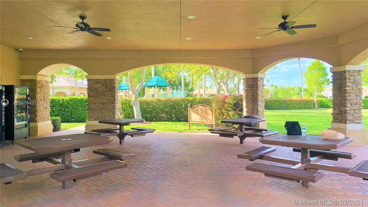 Picnic Area at the Club at Canyon Springs