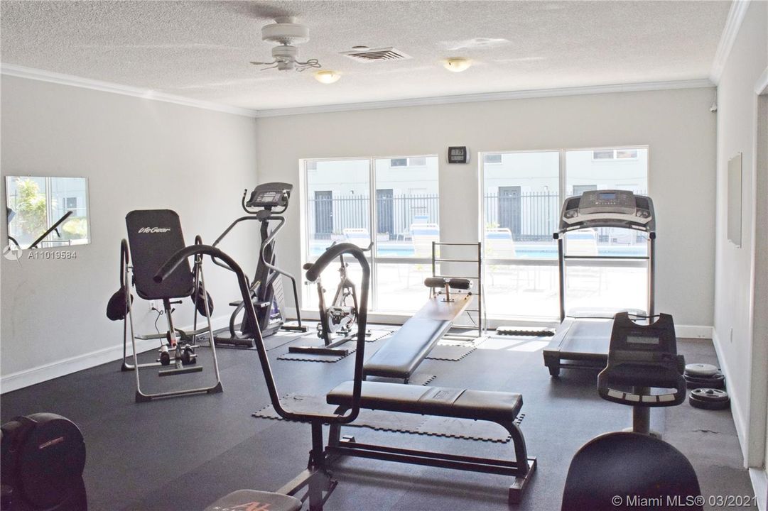 Vendido Recientemente: $149,000 (2 camas, 1 baños, 1000 Pies cuadrados)